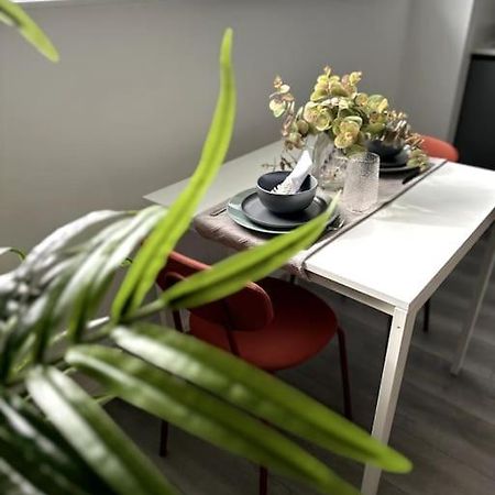 Studio Apartment In Milton Keynes Exterior foto